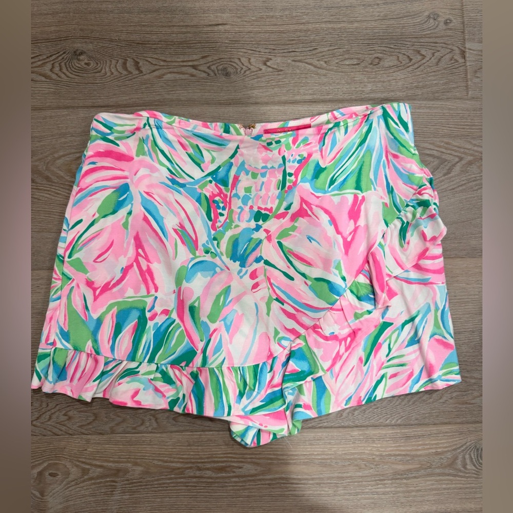Lilly Pulitzer Pink Green Blue Tropical Print Skort